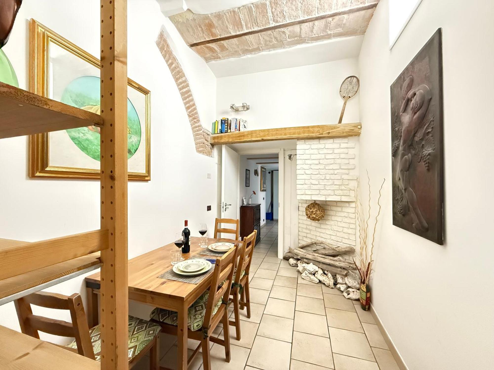 Apartment San Lorenzo , Near Termini Station Center V Rom